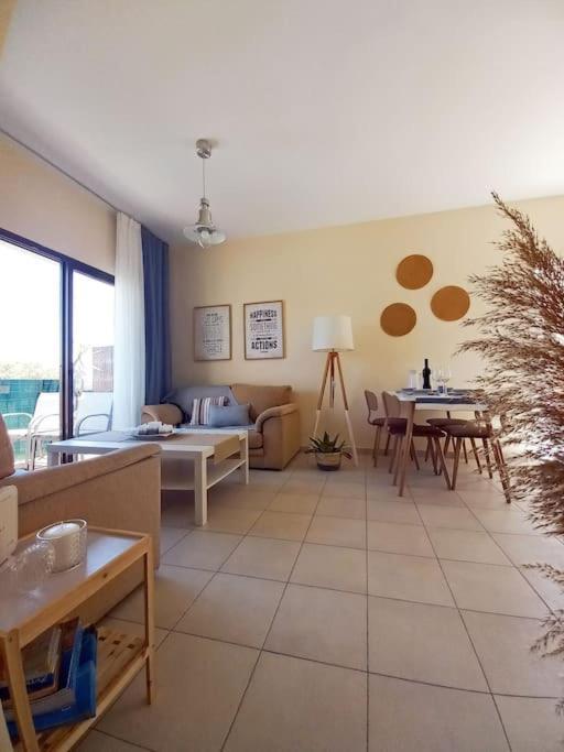Lovely Ap In The Center Of Kato Paphos Exterior photo