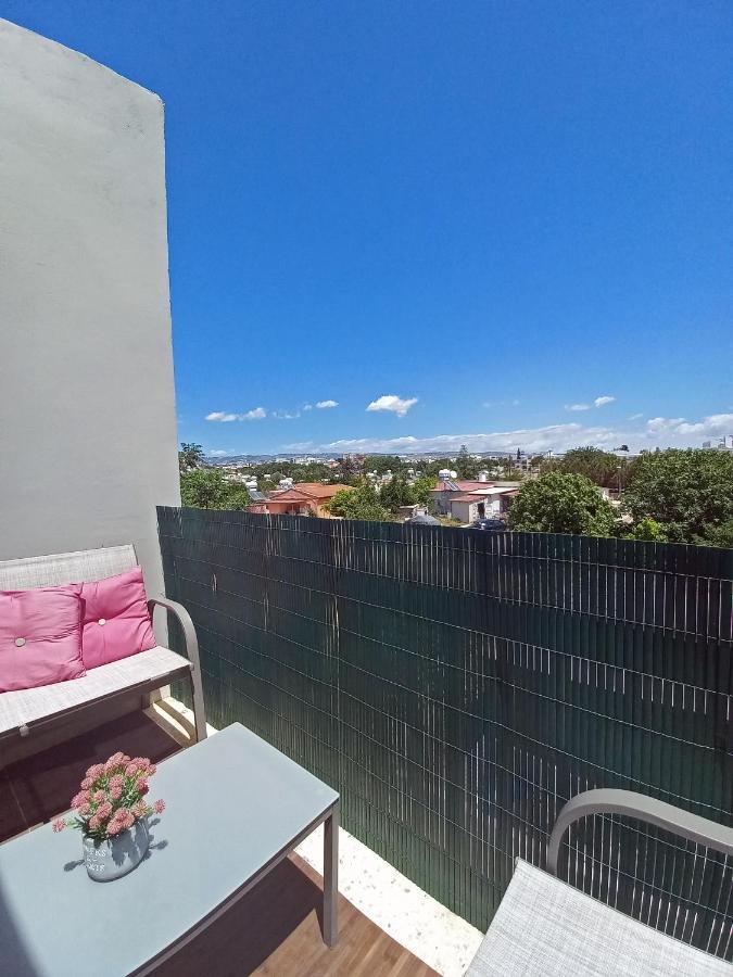 Lovely Ap In The Center Of Kato Paphos Exterior photo